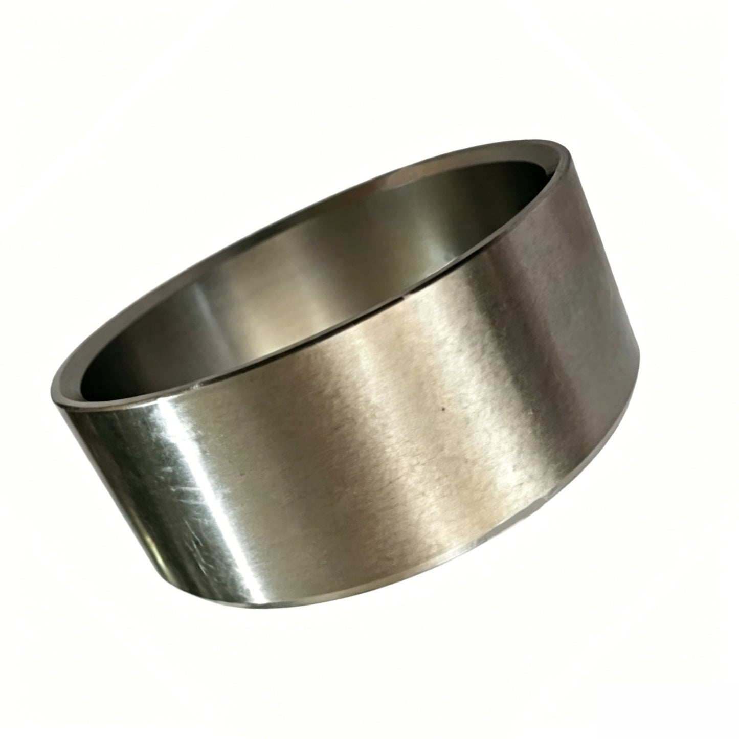 Front Sleeve TC422-12040 for Kubota Tractor L3301DT L3301H L3301HST L3302DT L3901DT L3901H L3901HST L4701DT L4701H L4701HST L4802DT L4802H