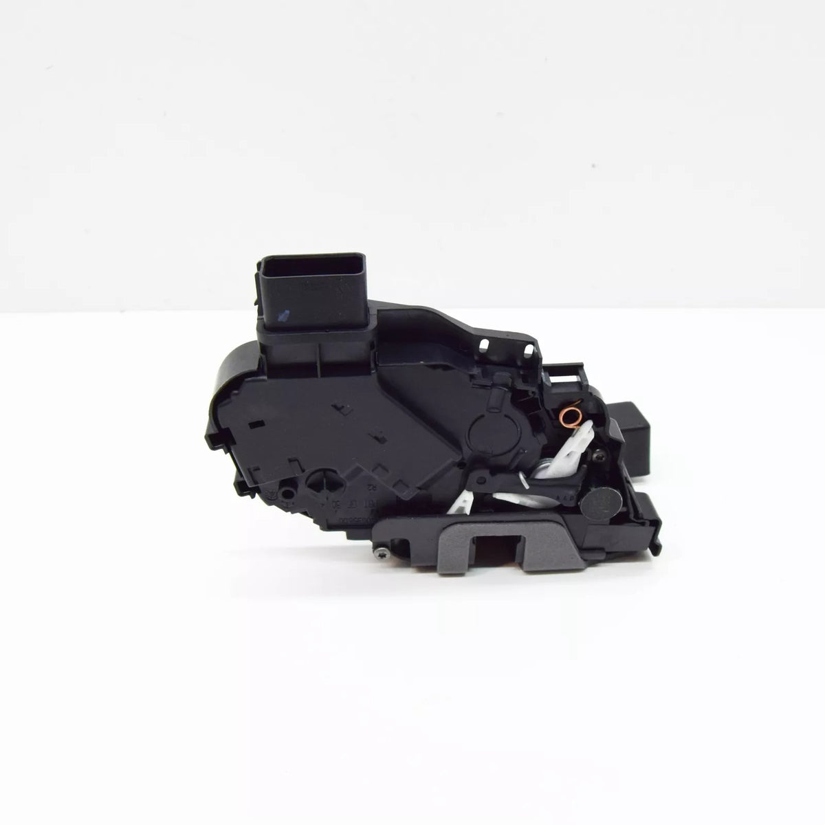 RH Front Right Door Lock LR091354 for Land Rover 2012-2018 Evoque L538 - KUDUPARTS