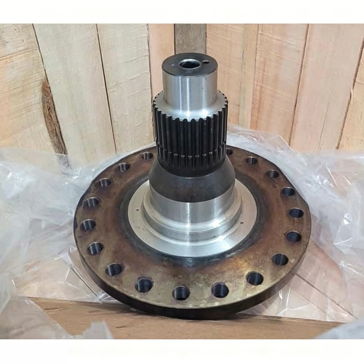 Final Drive Hub 87338661 for CASE Harvester 2388 5088 5140 6088 7140 7088