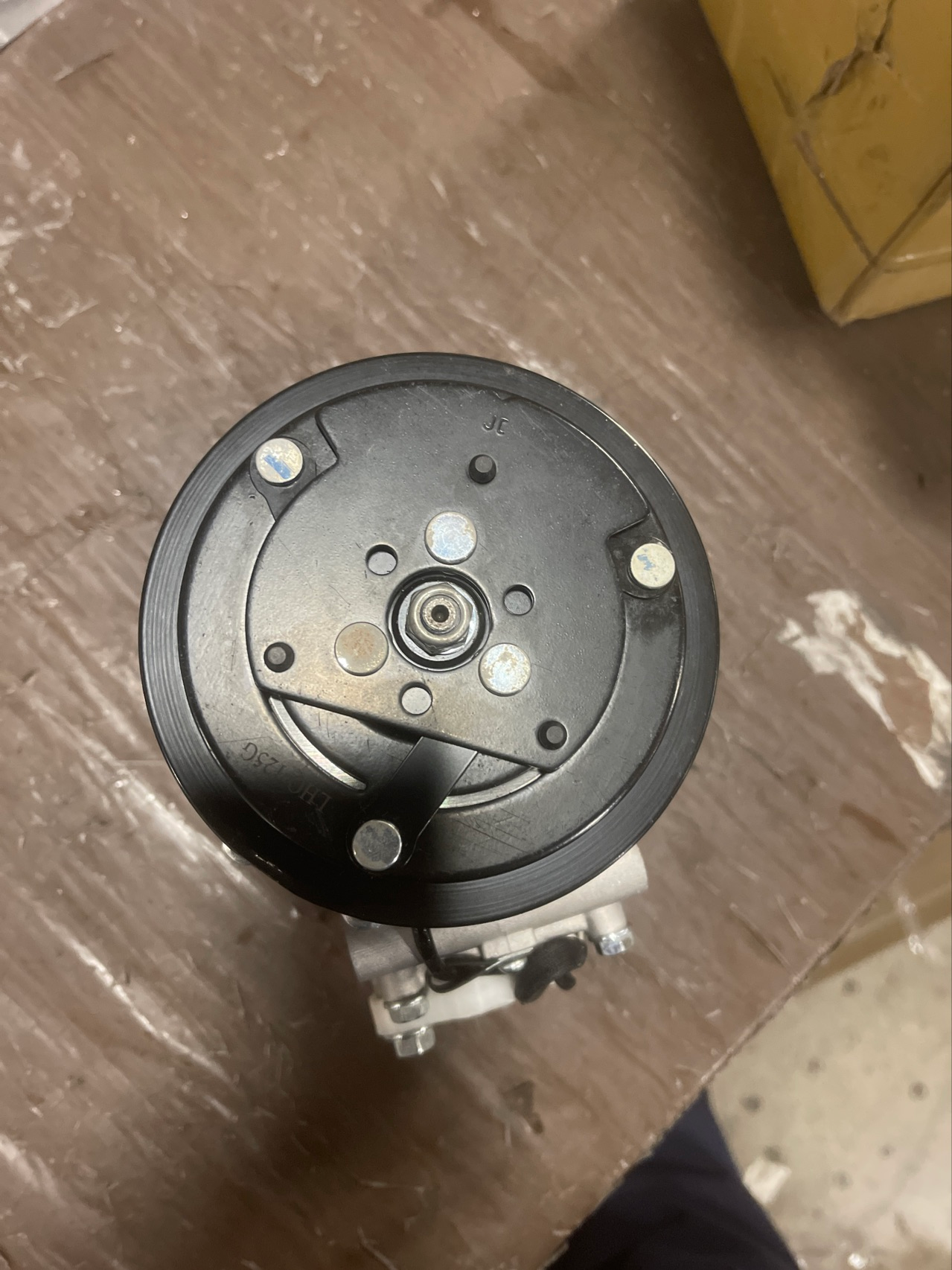 Compresseur de climatisation AKC200A271A pour Mitsubishi Fuso 1987-04 (livraison aux États-Unis uniquement)