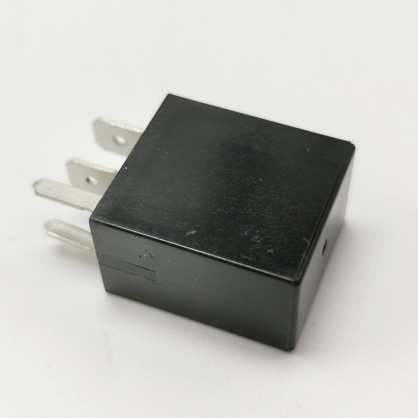 2pcs 4-PIN Relay Black Multi-Purpose Relay 8T2T-14B192-AA for Fusion F-250 F150 for Ford FoMoCo