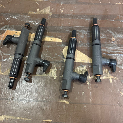 V2403 Fuel Injector 1G852-53001 1G852-53002 for Kubota Engine V2403 D1703 Excavator KX033-4 U35-4 Tractor L2501D L2501F L2501H