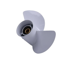 Hélice tripale 13 5/8" x 13" à rotation droite 6E5-45949-00-00 pour moteur Yamaha 75 CV, 90 CV et 115 CV