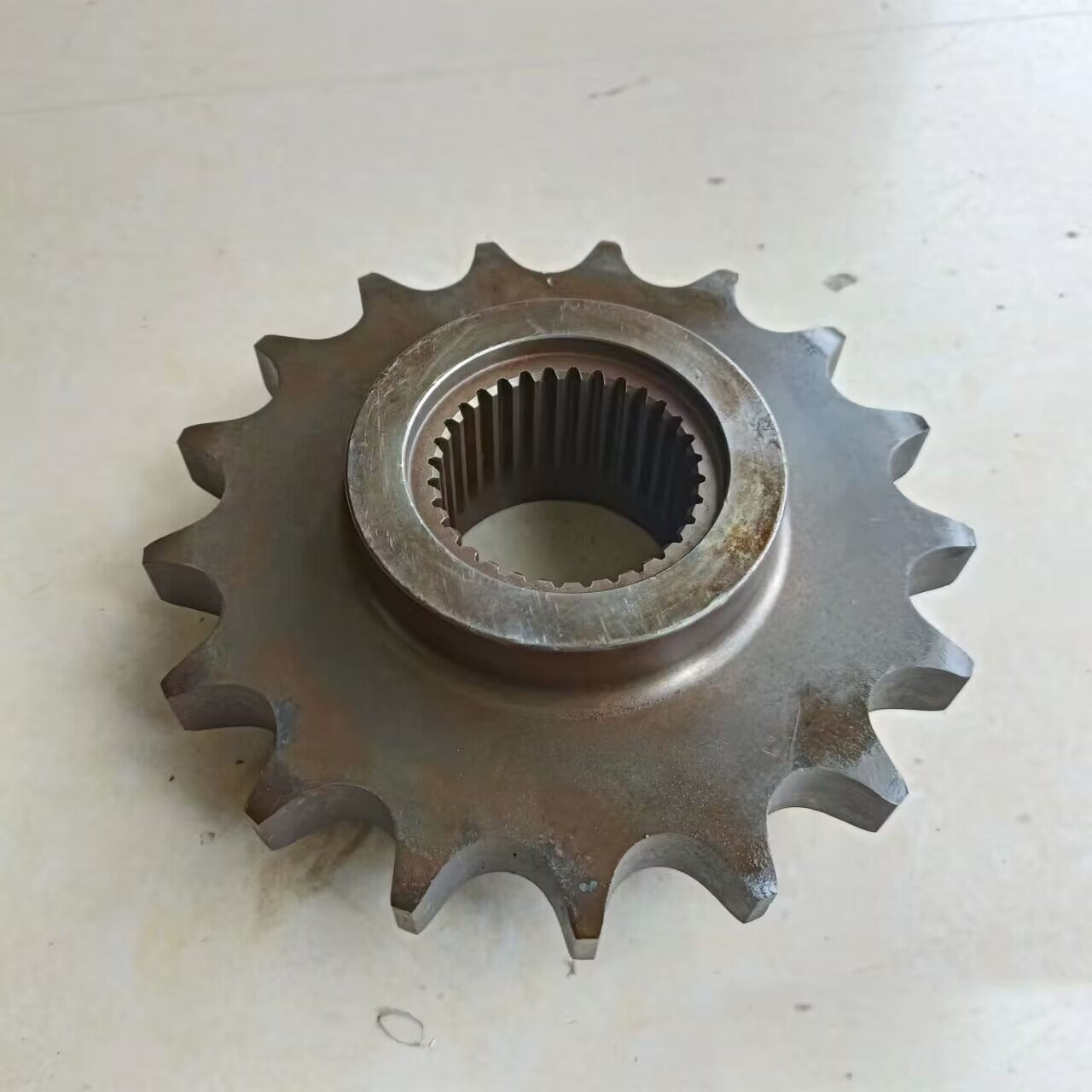 Spiral Upper Sprocket 2225691 for Wirtgen Road Paver SUPER 1800-3 1900-3 2000-3 2003-3 2100-3 - KUDUPARTS