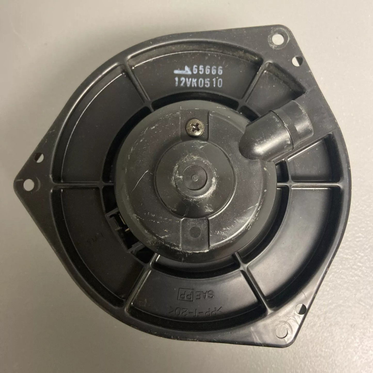 Air Conditioner Heater Blower Motor 62700-30352 for 01-03 Infiniti QX4