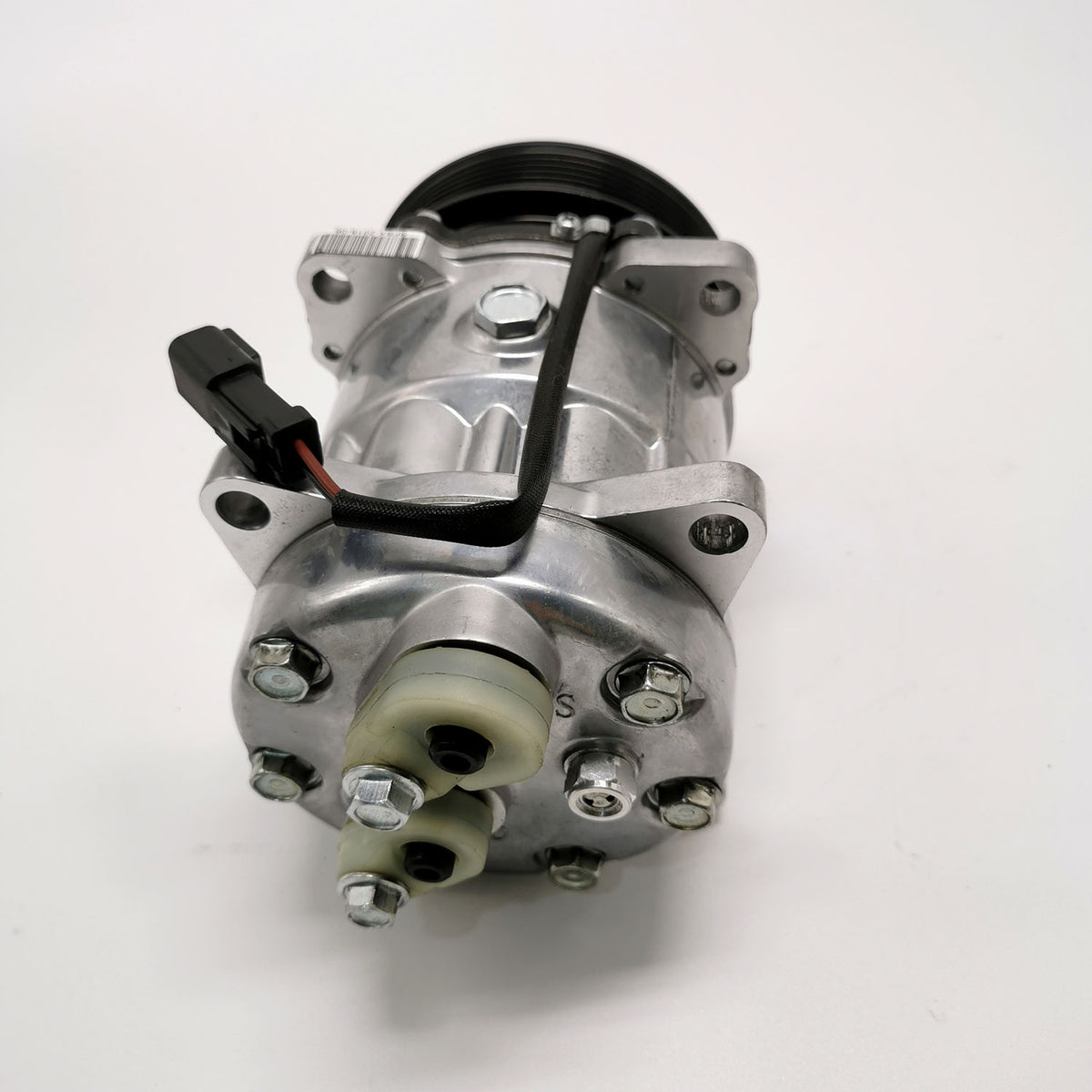 Air Conditioning Compressor 7365152 for Bobcat - KUDUPARTS