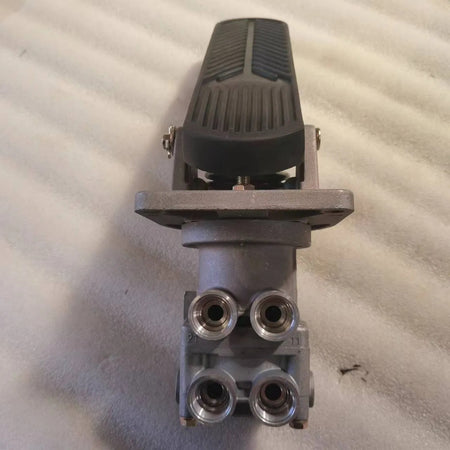 Brake Control Valve TZ53713600040 for Sinotruk HOWO Truck - KUDUPARTS