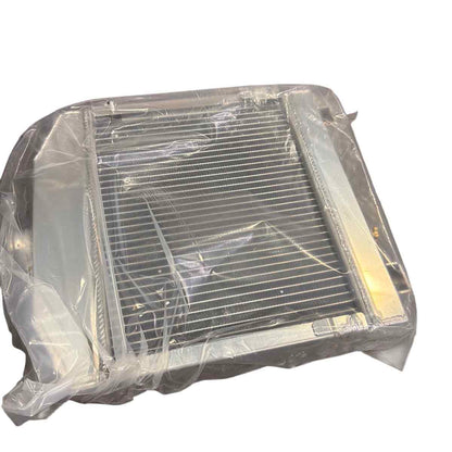 Radiator 15371-72060 for Kubota Tractor B6100D-P B6100E-P B7100D-P