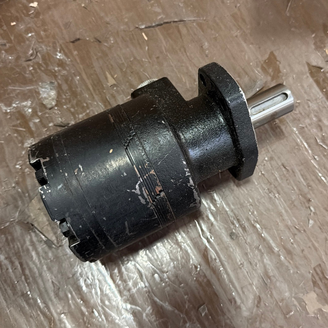 Hydraulic Motor 500470A3120AAAAA 500470A5120AAAAA for White RE 500 Series