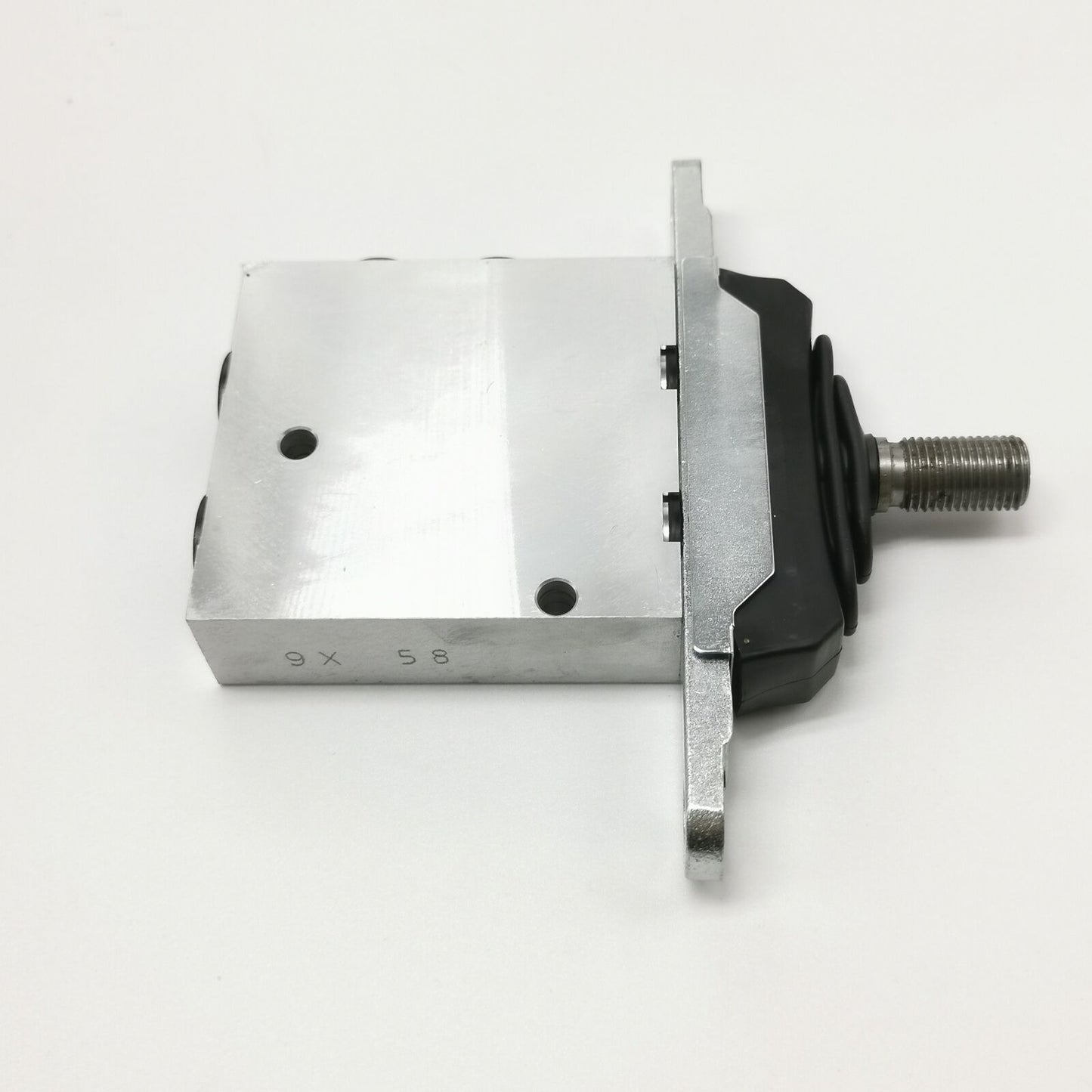 Vanne pilote 702-16-01230 pour pelle Komatsu PC-8 D85 D65 Bulldozer (expédition aux États-Unis uniquement.)