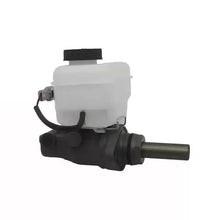Brake Master Cylinder 47207-26020 for Toyota Hiace 2.7L 2.5D 3.0D 2006-2022
